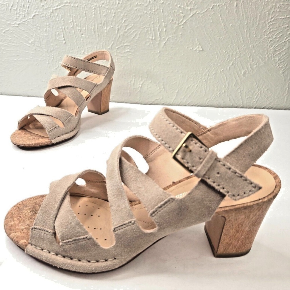 Clarks Ava Block Heel Sand Suede Sandal